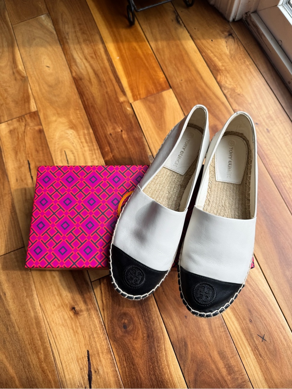 Tory Burch Two-Tone Leather Espadrille Flats in White and Black